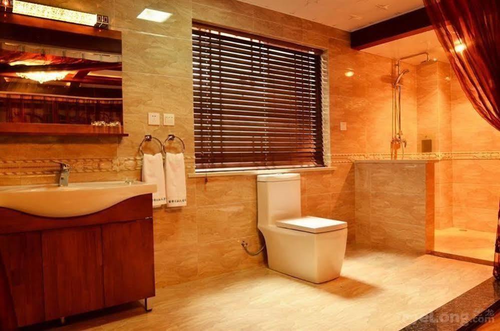 Lijiang Overseas Club Hotell Eksteriør bilde