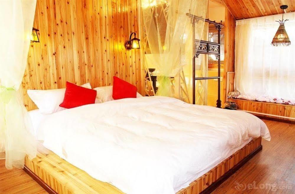 Lijiang Overseas Club Hotell Eksteriør bilde